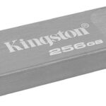Kingston DataTraveler Kyson Memoria USB 256 GB - 3.2 Gen 1 - 200 MB/s in lettura - Design metallico - Colore argento (pendrive)
