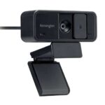 Kensington W1050 Webcam grandangolare con messa a fuoco fissa 1080P - Video nitido e sensore di grandi dimensioni - Regolazione manuale e campo visivo diagonale di 95° - Nero
