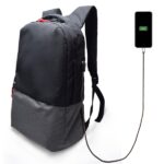 Ewent EW2529 Zaino per laptop fino a 17" - Porta di ricarica USB - Impermeabile - Colore nero