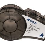 Brady M21-375-595-WT Nastro per etichette originale in vinile - Testo nero su sfondo bianco - Larghezza 9