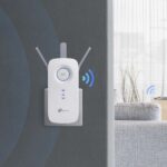 TP-Link Ripetitore WiFi AC1750 - Dual Band 5GHz/2.4GHz - 3 antenne esterne - Fino a 1300Mbps - Porta Gigabit Ethernet - Indicatore intelligente - Modalità AP compatibile - immagine 4