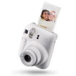 Fujifilm Instax Mini 12 Clay White Fotocamera istantanea - Dimensioni immagine 62x46 mm - Flash automatico - Esposizione automatica - Mini specchio per selfie - Modalità primo piano - immagine 3