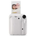Fujifilm Instax Mini 12 Clay White Fotocamera istantanea - Dimensioni immagine 62x46 mm - Flash automatico - Esposizione automatica - Mini specchio per selfie - Modalità primo piano - immagine 4