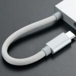 Xiaomi Hub USB-C 5 in 1 con 3x USB-A 3.0, 1x USB-C Ricarica rapida fino a 100W, 1x HDMI - Custodia in alluminio - immagine 4
