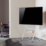 Aisens Supporto da pavimento ECO con ruote - 1 ripiano per schermo interattivo/TV 80 kg da 37-86 - Colore bianco/legno - immagine 4