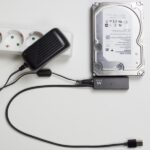 Cavo adattatore SATA a USB-C Ewent - USB-C 3.1 Gen1 - SSD/HDD da 2,5/3,5" - ABS ad alta resistenza - Indicatore LED - Colore nero - immagine 4