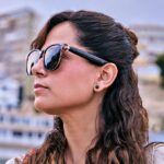 Energy Sistem Urban Music Tortoise Occhiali Bluetooth - Lenti polarizzate con protezione UV400 superiore e anti luce blu - Riproduzione musica - Microfono e assistente vocale - IPX5 - Controllo tattile - Colore caramello/nero - immagine 5
