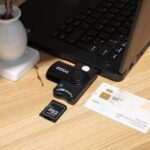 Tooq Lettore di carte intelligenti e carta d'identità + SIM, SD e SF - USB-A - Compatibile con carta d'identità 4.0 e documento d'identità portoghese - Colore nero - immagine 3
