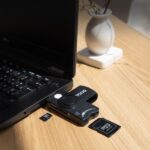 Tooq Lettore di carte intelligenti e carta d'identità + SIM, SD e SF - USB-A - Compatibile con carta d'identità 4.0 e documento d'identità portoghese - Colore nero - immagine 5