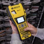 Brady M410 Stampante portatile per etichette - Schermo LCD - Risoluzione 300 dpi - Larghezza massima dell'etichetta 25,40 mm - Colore giallo/nero - immagine 3