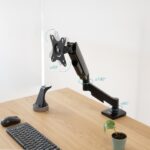 Tooq Supporto da tavolo con braccio articolato per monitor da 13"-32" - Girevole e inclinabile - Gestione dei cavi - Peso massimo 9 kg - VESA 100x100 mm - Colore nero - immagine 3