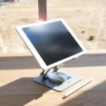 Tooq Supporto per laptop fino a 13" - Rotazione a 360° - Pieghevole e portatile - Colore argento - immagine 5