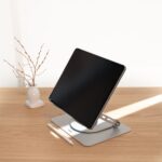 Tooq PH-DAFNE-S Supporto da tavolo per laptop - Da 11" a 17" - Acciaio - Rotazione 360° - Pieghevole e portatile - Stabile e antiscivolo - Regolabile - Colore argento - immagine 5