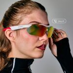 Energy Sistem TrackVibe Sport Music Occhiali Bluetooth - Filtro anti luce blu e protezione UV400 - Riproduzione musica - Microfono e assistente vocale - IPX5 - Controllo tattile - Autonomia 5 ore - Colore bianco - immagine 4