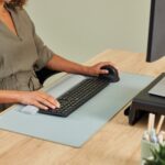 Fellowes Breyta Plus Mouse wireless ergonomico verticale 2400 ppp - Dimensioni medie - Bluetooth®, dongle USB e connessione via cavo - Certificato da FIRA - Utilizzo per mancini - Colore nero - immagine 5