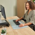 Fellowes Breyta Plus Mouse wireless ergonomico verticale 2400 ppp - Dimensioni grandi - Bluetooth®, dongle USB e connessione via cavo - Certificato da FIRA - Utilizzo per mancini - Colore nero - immagine 4