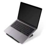 Hama Rotation Supporto per laptop fino a 15,6" - Supporta fino a 3,5 kg - Inclinazione a 8 livelli - Antiscivolo - 22 x 20 x 1,50 cm - Colore nero - immagine 5
