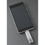 Hama Laeta Memoria Pendrive USB 3.0 con cappuccio - Capacità 32 GB - Trasferimento 40 Mb/s - Funzione OTG - USB-C - USB-A - Corpo in metallo - Colore argento - immagine 4