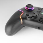 Mars Gaming MGP-V3 Controller wireless - Bluetooth - Autonomia fino a 9 ore - Jack da 3,5 mm - Luce RGB - 1000 mAh - Cavo USB-C da 1 m - Schermo LCD - Gomma antiscivolo - 157x108x56 mm - Colore nero - immagine 3