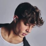 Energy Sistem ChicPods Cuffie True Wireless - Bluetooth 5.4 - 23 ore di autonomia - Tecnologia Open Sound - Microfono con riduzione del rumore - Assistente vocale integrato - Design curvo - Colore bianco - immagine 5