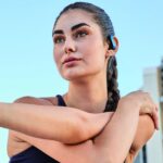 Energy Sistem PulseFit Cuffie sportive senza fili - Bluetooth 5.4 - Protezione contro il sudore e gli spruzzi d'acqua - Fit sicuro per una vestibilità confortevole - Chiamate stereo - Durata della batteria di 22 ore - Assistente vocale integrato - Colore blu - immagine 5