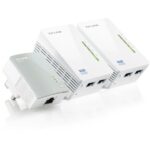 TP-Link TL-WPA4220 TKIT - Set di 3 adattatori Powerline - Velocità fino a 300 Mbps - Copertura fino a 300 m - WiFi AV600 - 2 porte Ethernet - Plug and Play - Colore: bianco
