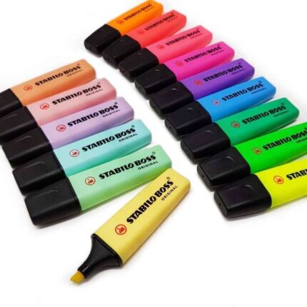 Stabilo Boss 70 Confezione da 15 pennarelli fluorescenti da scrivania - Pratica base da scrivania - Tratto da 2 a 5 mm - Ricaricabile - Inchiostro a base d'acqua - Colori 9 fluo + 6 pastello
