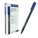 Staedtler Lumocolor 318 Pennarello indelebile - Punta fine arrotondata - Tratto 0,6 mm - Cappuccio con clip - Asciugatura rapida - Colore blu - immagine 3