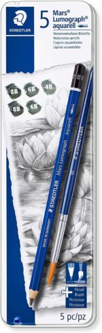 Staedtler Mars Lumograph Aquarell 100A Confezione da 5 matite di grafite + pennello - Resistenza alla rottura - Gradazioni assortite