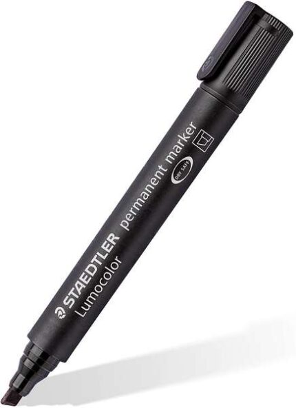 Staedtler Lumocolor 350 Pennarello permanente - Punta smussata 2-5 mm circa - Inchiostro a base di alcool - Asciugatura rapida - Colore nero