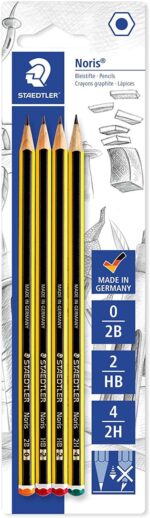 Staedtler Noris 120 Confezione da 4 matite esagonali in grafite - Durezza mista - Resistenza alla rottura - Legno proveniente da foreste sostenibili