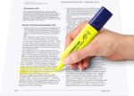 Staedtler Textsurfer Classic 364 Pennarello fluorescente - Punta smussata 1 - 5 mm circa - Asciugatura rapida - Colore giallo fluorescente - immagine 4