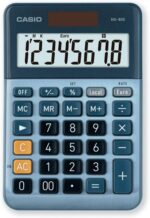 Casio MS80E Calcolatrice da tavolo a 8 cifre - Tasto doppio zero - Simboli di comando funzione - Calcolo avanzato delle percentuali - Alimentazione solare e a batterie - Colore blu