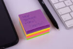 Apli Mini-Cubo con 250 post-it Funny 51x51 mm - 5 colori assortiti fluorescenti - Divertenti e pratici - immagine 5