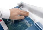 Dahle 560 Taglierina a leva di precisione formato A4 - Capacità 25 fogli - Lama in acciaio di Solingen - Protezione lama - immagine 4