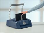 Leitz Impressbind 280 Rilegatrice manuale a pressione - Rilegatura fino a 280 fogli A4 - Indicatore di quando il documento è pronto - Veloce e semplice da usare - Colore blu/argento - immagine 3