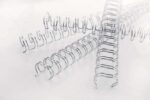 GBC Wirebind Confezione da 100 spirali di rilegatura da 8 mm per passo 3:1 rotondo o quadrato - Formato A4 - Per 34 fori - Rilegazione fino a 70 fogli - Colore nero - immagine 5