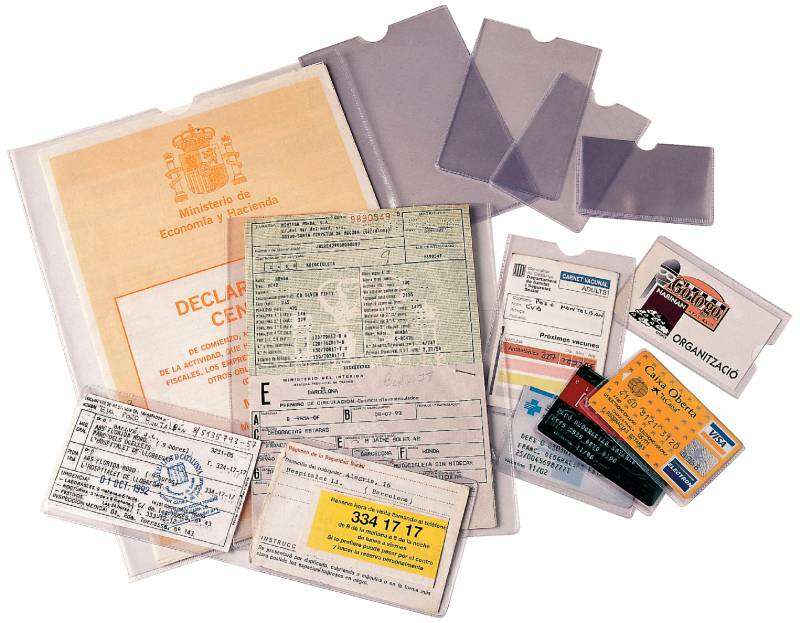 Esselte Confezione da 100 porta tesserini formato 87x56 mm (NIF) - Trasparente Finitura liscia