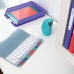 Esselte Colour'Breeze Raccoglitore con 6 divisori multicolori - Per formato A4 - 3 alette sul retro - Polipropilene goffrato - Chiusura con elastico - Colore traslucido - immagine 5