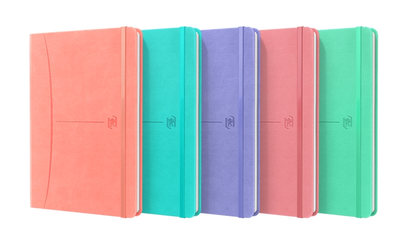 Oxford Signature Quaderno Cucito Copertina Rigida A5 - 80 Fogli - Copertina Resistente - 1 Riga - Colori Assortiti