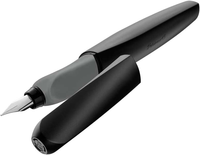 Pelikan Twist Penna Stilografica Scolastica Ricaricabile - Pennino in Acciaio Inossidabile Punta M - Corpo Colore Nero (946806)