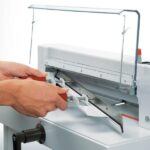 DHP IDEAL 4305 Taglierina a leva con capacità fino a 500 fogli (70 g/m²) - Lama in acciaio tedesco - Leva con sistema di protezione - Sistema di sicurezza SCS - immagine 4