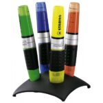 Stabilo Luminator Set da scrivania con 4 pennarelli fluorescenti - Maggiore riserva di inchiostro - Zona di presa - Tratto tra 2 e 5 mm - Colori: verde