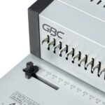 GBC CombBind CB25 Pro Rilegatrice manuale a spirale - Rilegazione fino a 500 fogli A4 - Perforazione fino a 25 fogli - Veloce e facile da usare - Colore argento - immagine 2