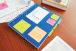 Confezione Post-It da 3 blocchi da 100 foglietti adesivi riposizionabili - Forma rettangolare - 38 x 51 mm - Colori assortiti - immagine 2
