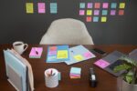 Post-It Super Sticky Confezione da 12 blocchi da 90 foglietti adesivi riposizionabili - Collezione Cosmic - 76x76 mm - + 4 in omaggio - Colori assortiti - immagine 2