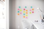 Post-It Super Sticky Confezione da 6 blocchi da 90 foglietti adesivi riposizionabili - Forma quadrata - 76x76 mm - Colori assortiti - immagine 2
