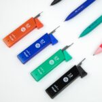 Milan Espositore con 24 scatole da 12 mine di grafite da 0,9 mm - Durezza 2B - Colore verde - immagine 3