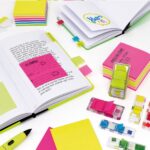 Milan Fluo Dispenser 50 segnalibri riposizionabili - Traslucidi - 45x25 mm - Colore giallo - immagine 3