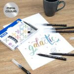 Milan Confezione da 6 pennarelli a punta pennello colori metallizzati - Inchiostro a base d'acqua - Punta pennello da 0,5 a 6 mm - Colori assortiti - immagine 4